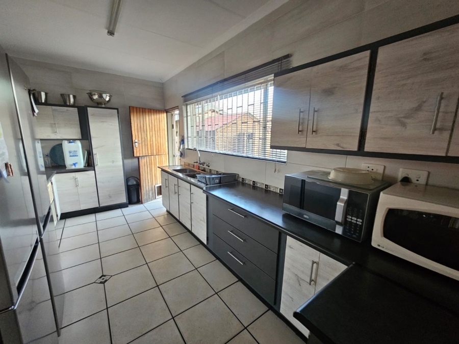 To Let 3 Bedroom Property for Rent in Sasolburg Ext 11 Free State